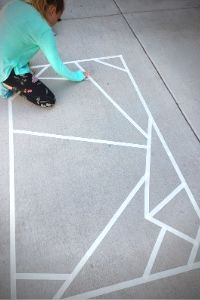 How To Make A Sidewalk Chalk Mosaic | Frugal Fun Mom