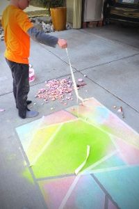 Sidewalk Chalk Mosaic | Frugal Fun Mom