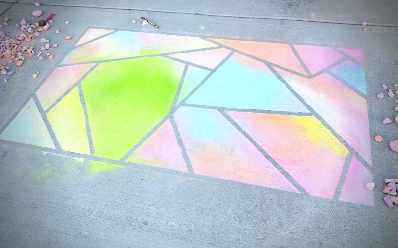 How To Make A Sidewalk Chalk Mosaic | Frugal Fun Mom